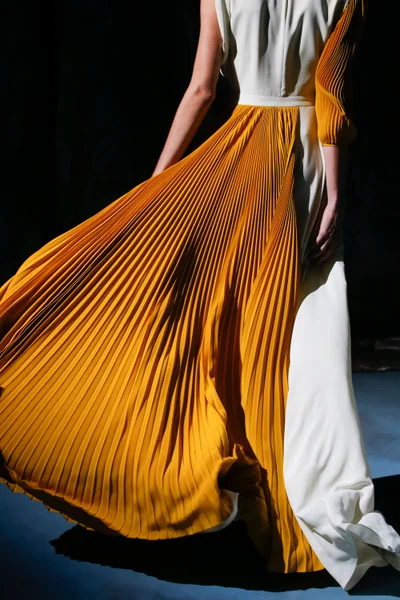 Look 145